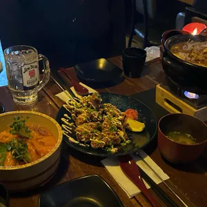 카에식탁 사진