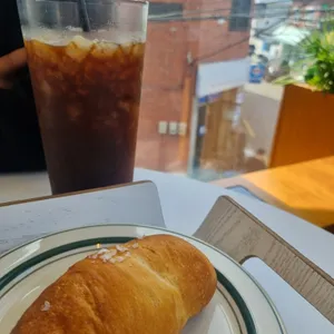 아덴블랑제리 사진