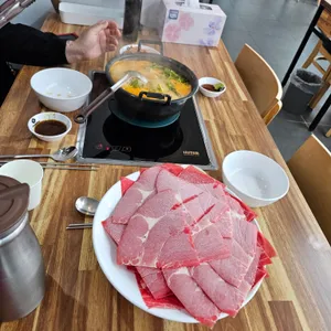 등촌샤브칼국수 사진