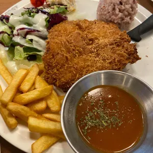 라라코스트 사진