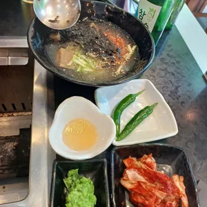 화룽 사진