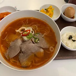 누와 사진