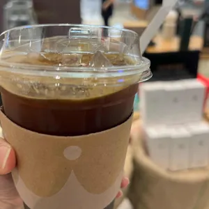 폴바셋 롯데백화점 사진