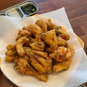 홍치킨 사진