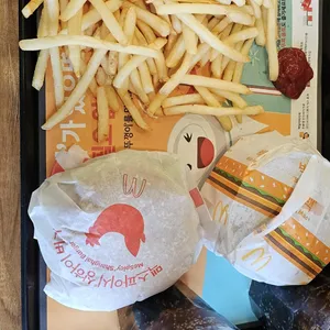 맥도날드 사진