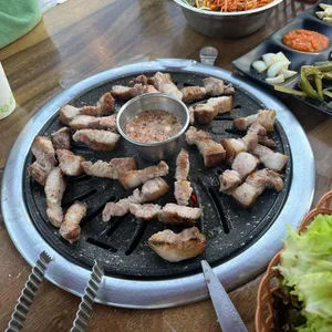 북한강참나무바베큐 대표 사진