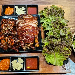 귀한족발 사진