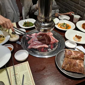 육산 사진