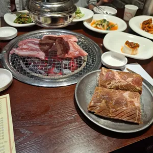 육산 사진