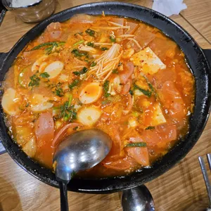 솥뚜껑의정부부대찌개 사진