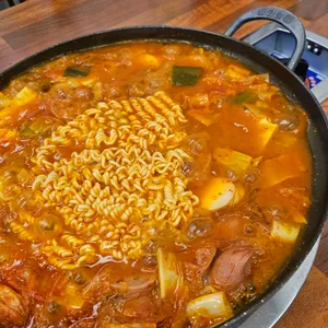 삼대부대찌개 사진