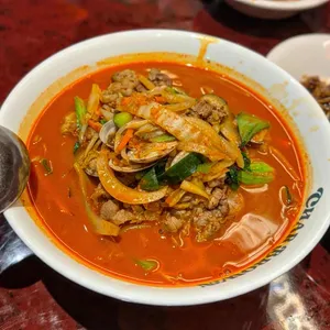 차알 브라운 사진