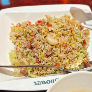 차알 브라운 사진
