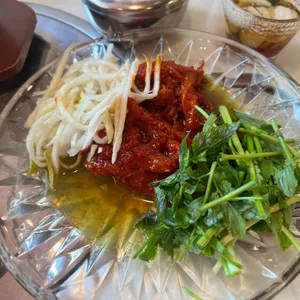 삼삼뼈국 사진