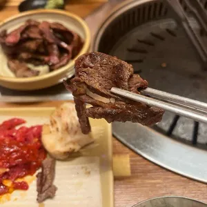 길섶한우 사진