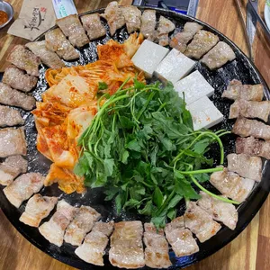 무쇠김치삼겹 사진