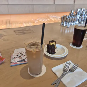 볼드핸즈 사진