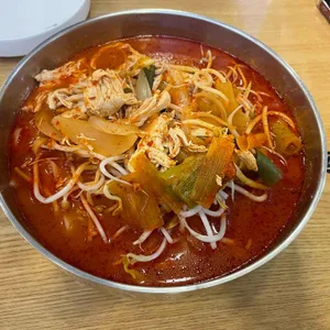 미사리밀빛초계국수 사진