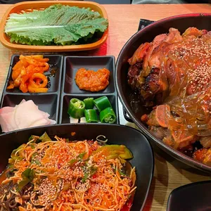 마왕족발 사진