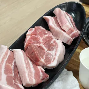 진선미생삼겹살 사진
