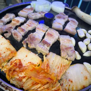 통돼지집 사진