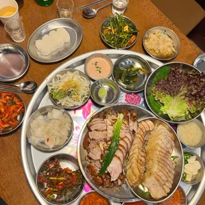 완미족발 사진