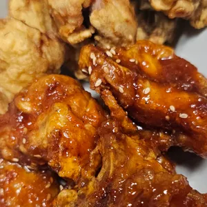 명동치킨 사진