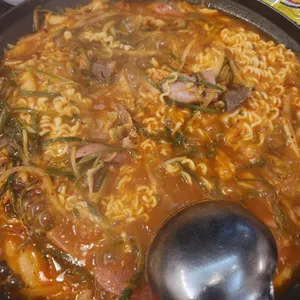 신의주부대찌개 사진