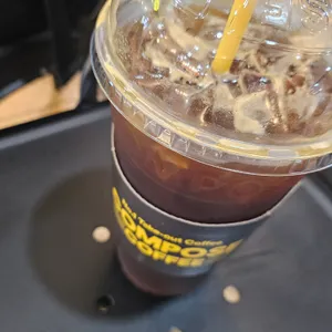 컴포즈커피 사진