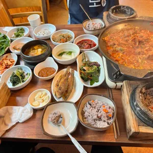 구드래 돌쌈밥 사진