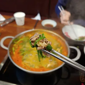 더샤브칼국수 사진