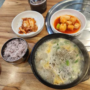 황토감자탕 리뷰 사진