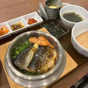 사계솥밥 사진