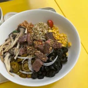 리샐러드 사진