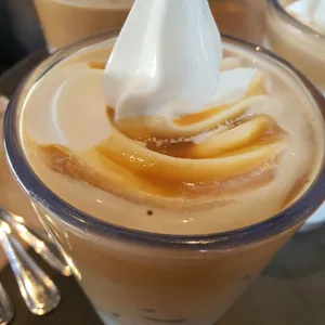 폴바셋 사진