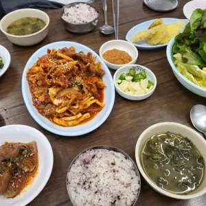 반월식당 사진