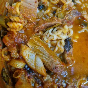 장독대 김치찌개 사진