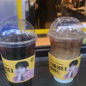 컴포즈커피 사진