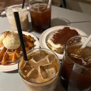 새검정 사진