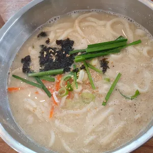 다래칼국수 사진