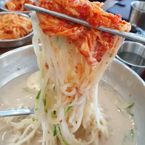 다래칼국수 사진