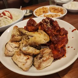 금강바베큐치킨 사진