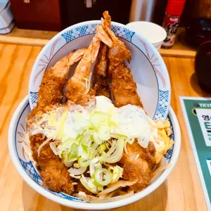 요쿠야마치 사진