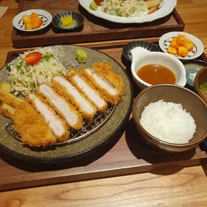도토리돈까스 사진