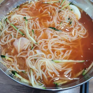 유림밀면앤짬뽕 사진