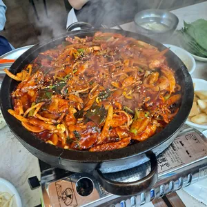 미송식탁 사진