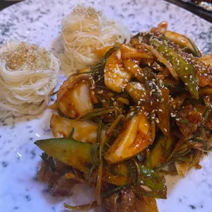 참나무로 바베큐 사진