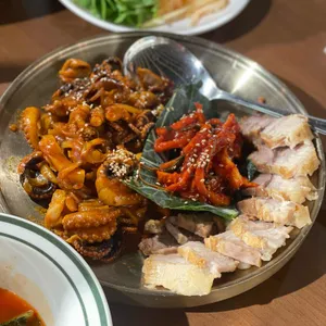 사월에보리밥과쭈꾸미 리뷰 사진