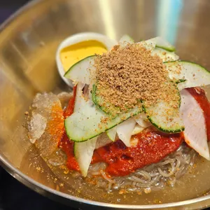 시장냉면 사진