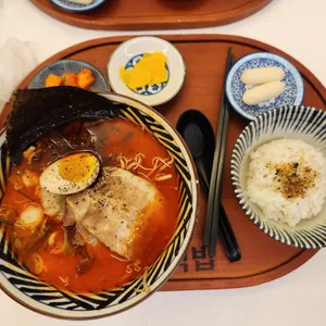 핵밥 사진